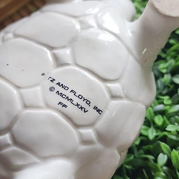 Vintage Fitz & Floyd Turtle Planter - Picture 10 of 14